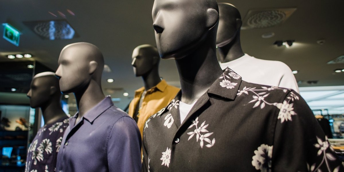wp-14b80913fc4f3f3e-black-mannequins-male-clothing