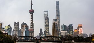 wp-203f765a5496ec14-shanghai-skyline-with-historical-waibaidu-bridge-china