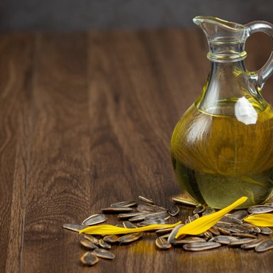 wp-209147357fbd2766-sunflower-oil-table (1)