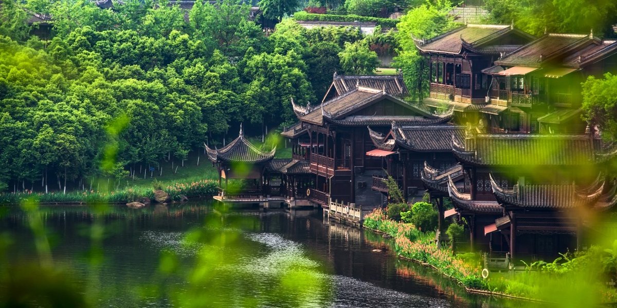 wp-468a79bb24c6beb1-ancient-town-lake-china