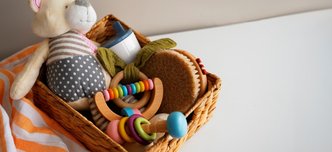 wp-56672faff43335ea-postpartum-basket-with-copy-space