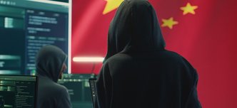 wp-85359bf607f506ba-chinese-hacker-working-governmental-hacking-room-with-chinese-flag