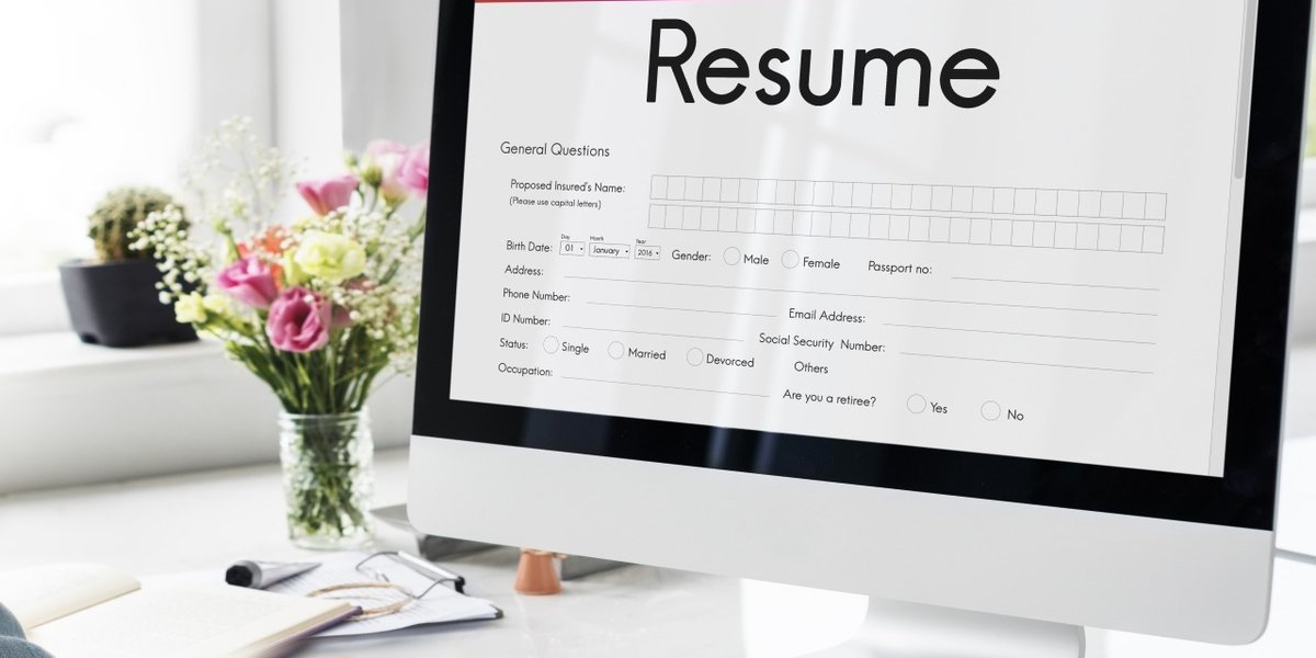 wp-9ee372192f085b18-resume-apply-work-form-concept