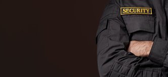 wp-d8ea64a61b7c0e5e-portrait-male-security-guard-with-uniform