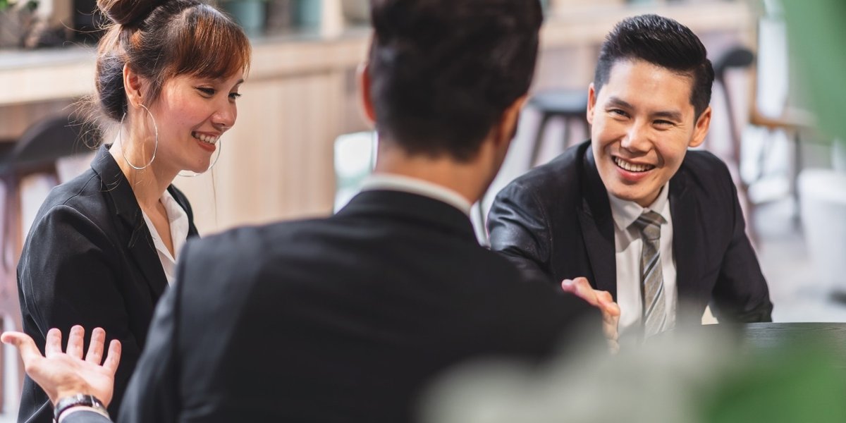 wp-e19b527ca8d5f6d3-group-diverse-business-people-successful-teamwork-working-together-with-laptop-c