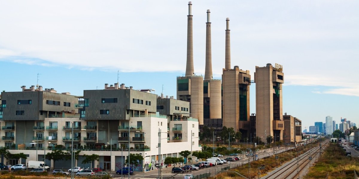 wp-f2ff1924d912a7e7-closed-power-station-barcelona
